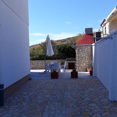 Apartmani Salus Паг Экстерьер фото