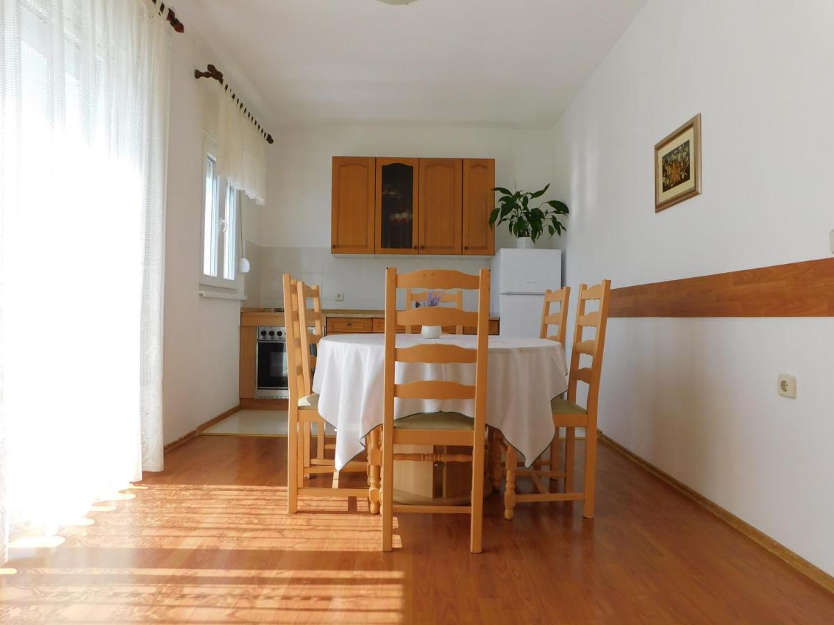 Apartmani Salus Паг Экстерьер фото