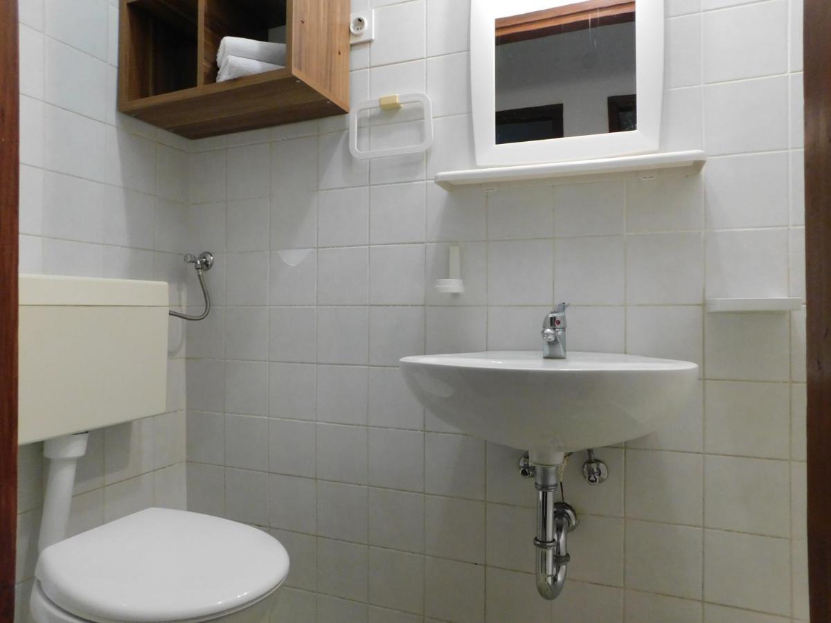 Apartmani Salus Паг Экстерьер фото
